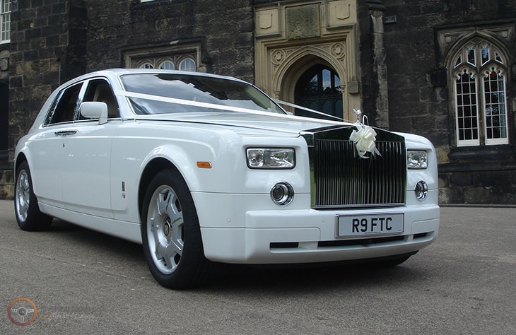 RollsRoycePhantomWhite02 min 1